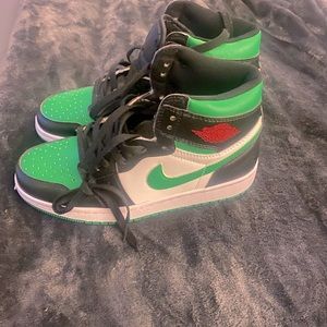 COPY- Air Jordan 1 Mid “Pine green”